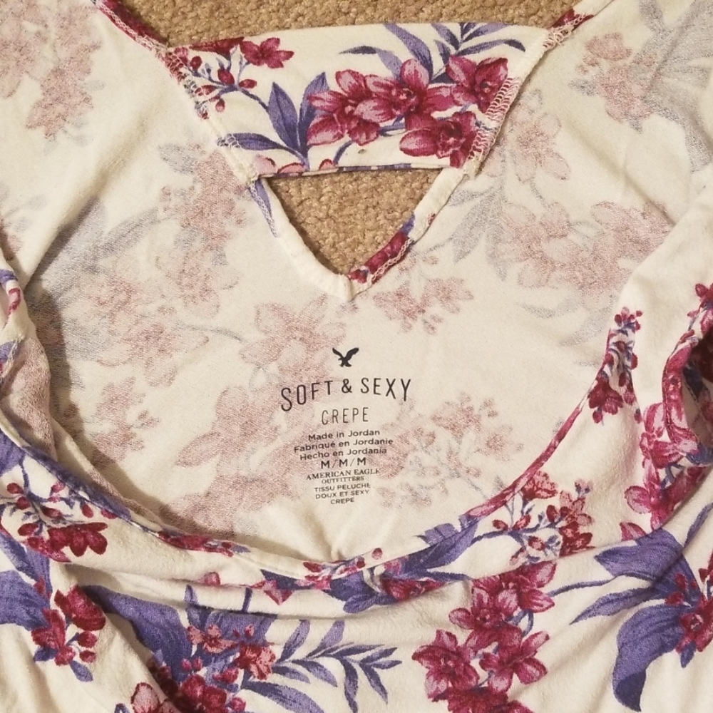 Soft comfy white top with purple flowers - Picture 3 of 3